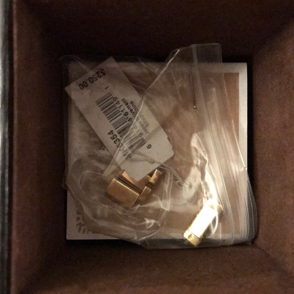 Gold Michael Kors watch - Picture 5 of 5